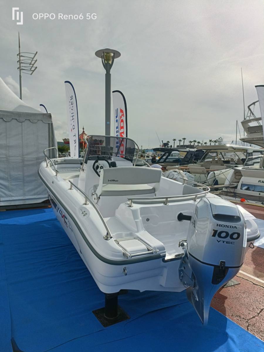 Parking pour bateau à Six-Fours-les-Plages 83140