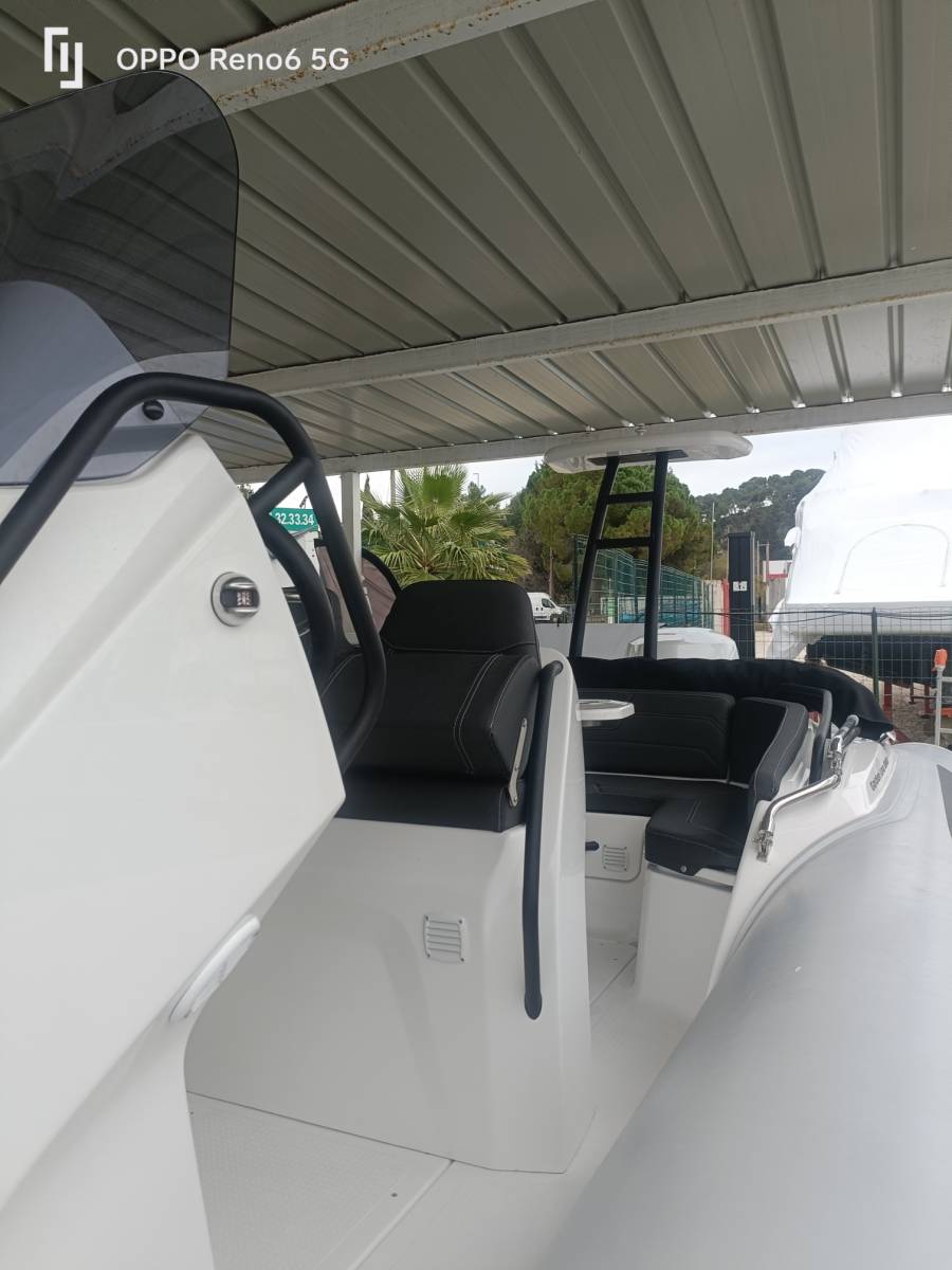 Parking pour bateau à Toulon dans le Var