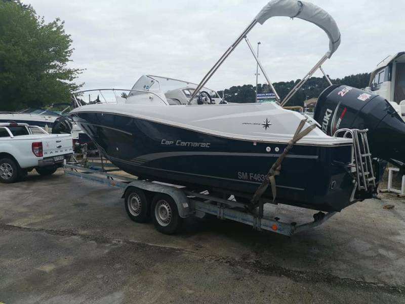 Stationnement et entretien bateau avec livraison et mise en eau à Bandol